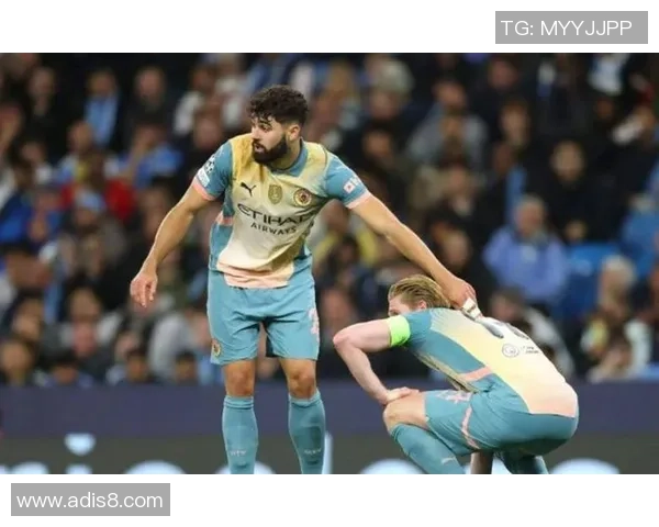 足球明星炫技大赛各路球星展现绝技引发热潮与激情四溢的精彩瞬间